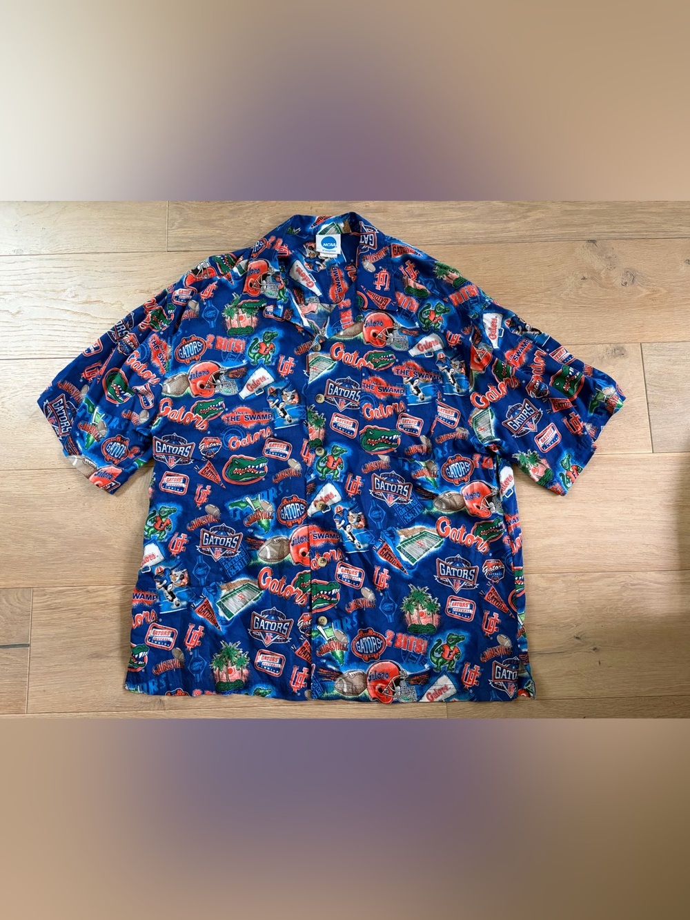 NCAA AF imagewear university of Florida gators all over print button up - sz XL